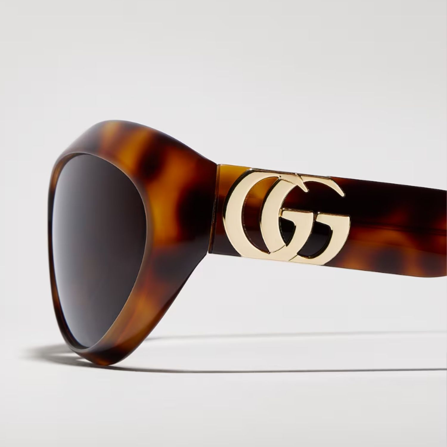 Gucci Cat Eye Frame Sunglasses Brown Tortoiseshell For Women 875964 J0740 2323