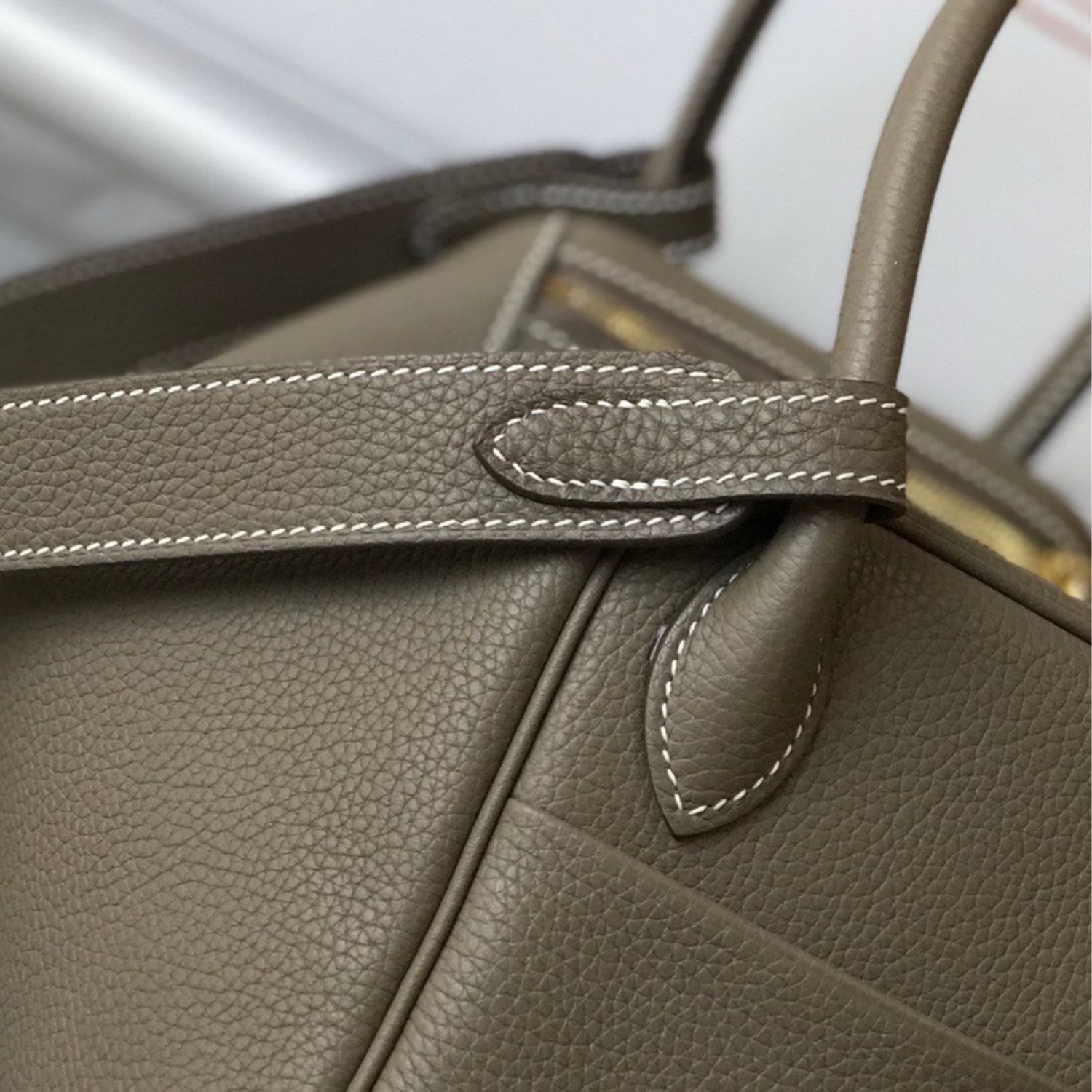 Hermes Lindy 26 Shoulder Bag 10.2in/ 26cm Etoupe Gold Hardware For Women