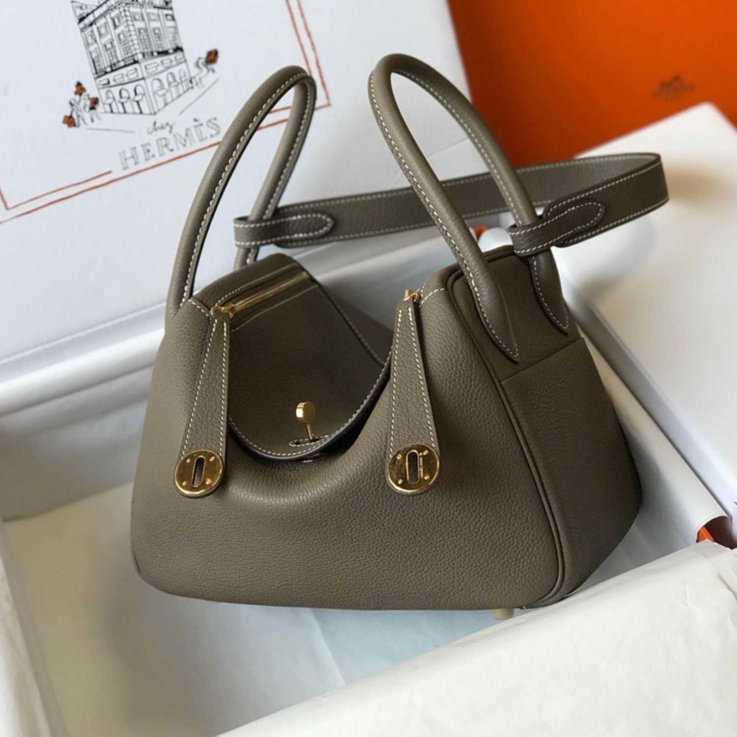 Hermes Lindy 26 Shoulder Bag 10.2in/ 26cm Etoupe Gold Hardware For Women