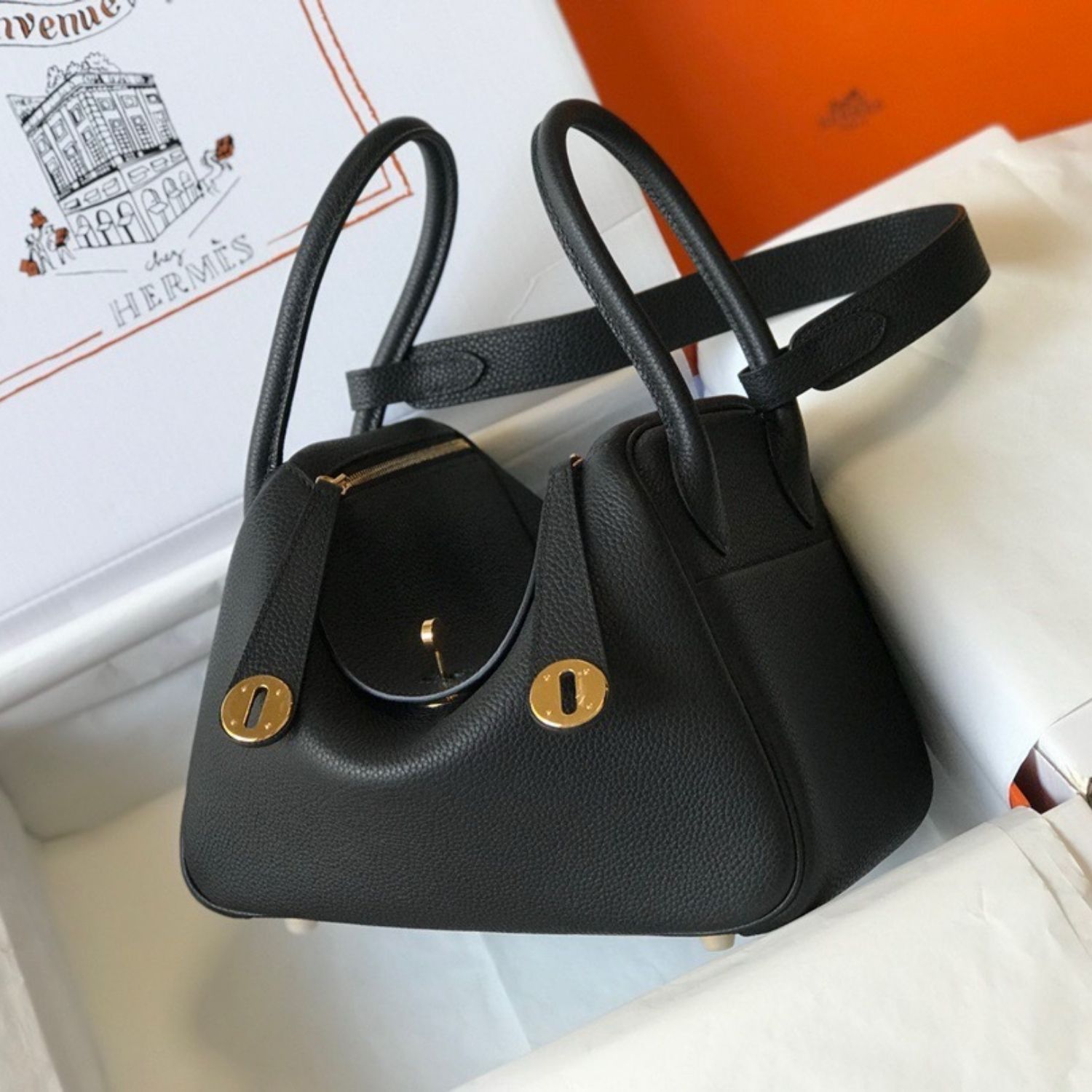 Hermes Lindy 26 Shoulder Bag 10.2in/ 26cm Noir Gold Hardware For Women