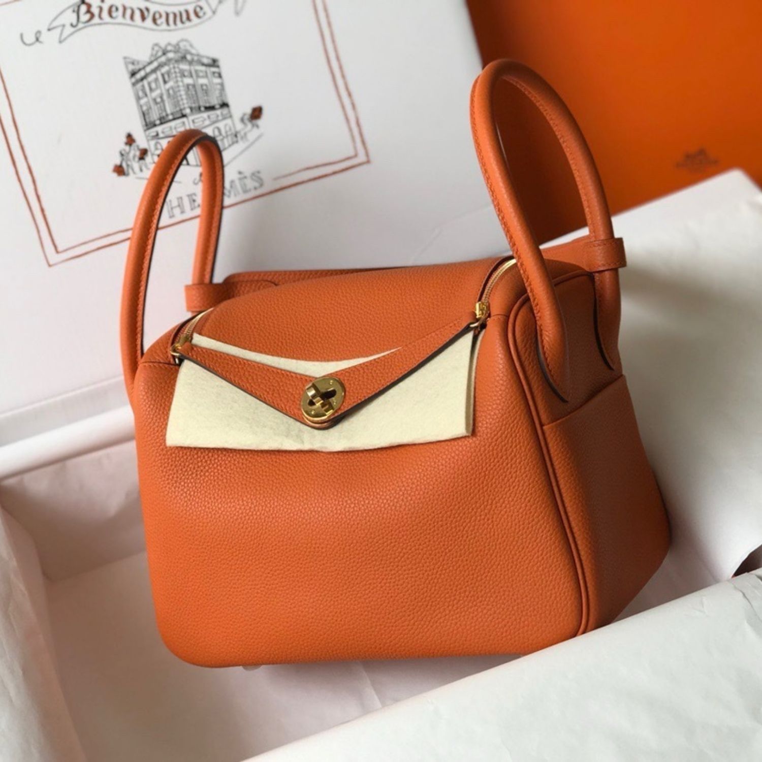 Hermes Lindy 26 Shoulder Bag 10.2in/ 26cm Orange Gold Hardware For Women