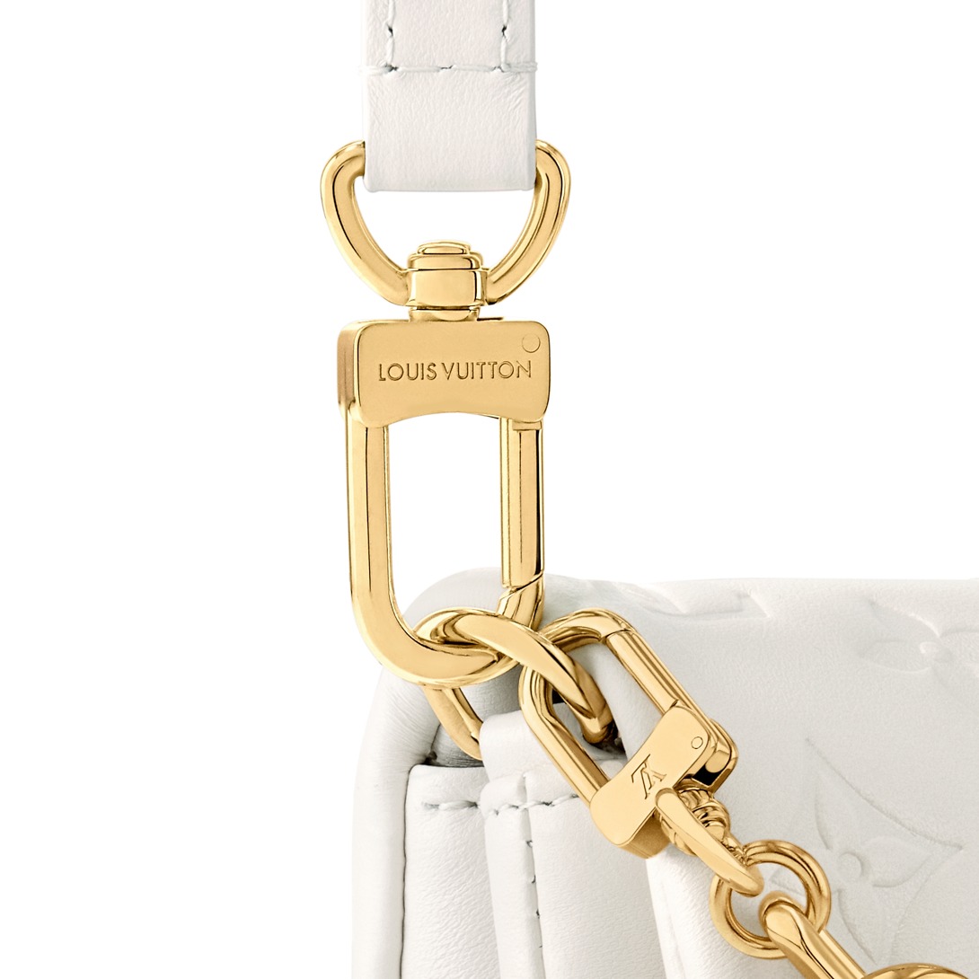 Louis Vuitton Pochette Coussin Crossbody Bag 8.5in/ 21cm Cream Gold Hardware For Women M11331